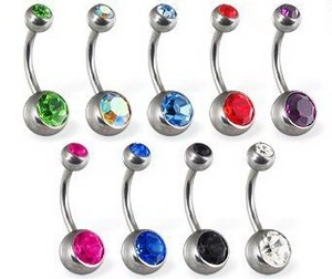 Lot de neuf piercings de nombril colorés en acier inoxydable 316L avec double cristaux