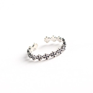 Vintage S925 sterling silver cross ring with adjustable open design and retro pattern