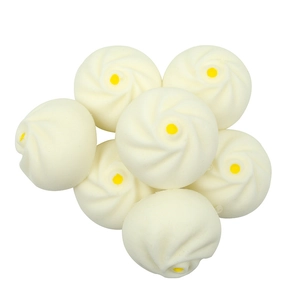 7 pièces de jouets squishy en forme de brioche vapeur blanche avec farce jaune en mousse PU