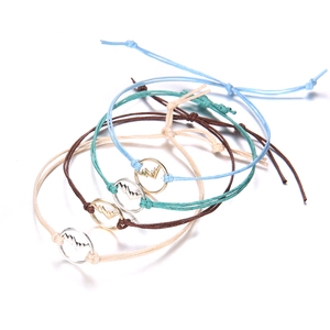 Set di bracciali intrecciati bohémien con ciondolo montagna in colori diversi