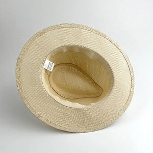 Atmungsaktiver beige Panama Strohhut aus Papier mit Schweißband und feiner Webstruktur