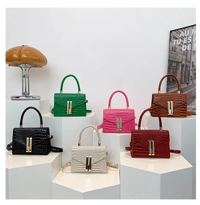 Detailed display of crocodile texture leather handbags in six elegant color options
