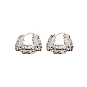 Boucles d'oreilles argentées en U avec grands cristaux rectangulaires et strass