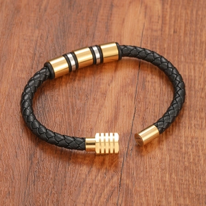 Bracelet tressé en cuir noir pour homme avec des éléments en acier inoxydable argenté et doré