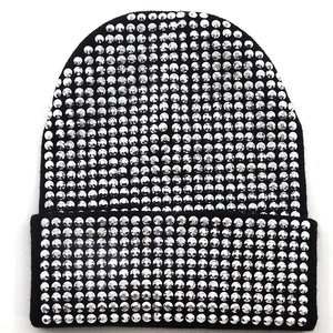 Bonnet en maille acrylique noir classique orné de strass argentés brillants pour adultes