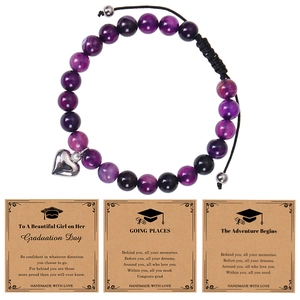 Bracelet de remise de diplôme fait main avec perles d'agate violette et breloque cœur