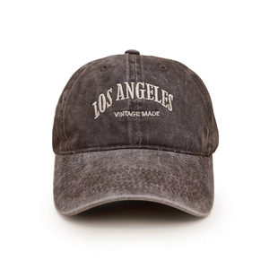 Detailed view of the vintage washed grey baseball cap with Los Angeles white embroidery