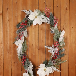 Guirlande De Noël Artificielle Magnolia Blanc Baie Rouge Pomme De Pin Feuilles De Cyprès Poudrées De Neige Décoration De Fête
