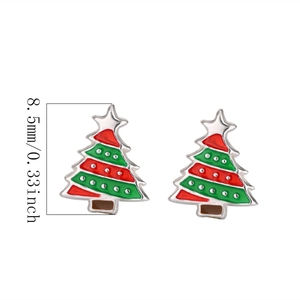 Vue détaillée de la taille des boucles d'oreilles sapin de Noël en argent S925 émaillé