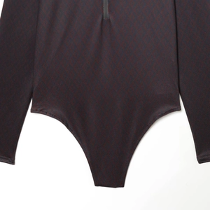 Body à manches longues pour femmes avec motif losange rouge foncé et noir