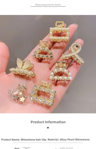 Detailaufnahme von Mini-Haarklammern aus Goldlegierung mit weißen Perlen und Strasssteinen