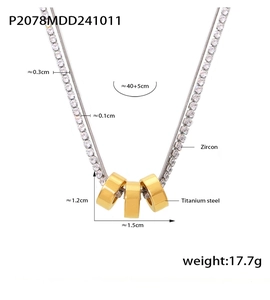 Detailed view of 3-ring zircon pendant with 40+5cm chain size measurements