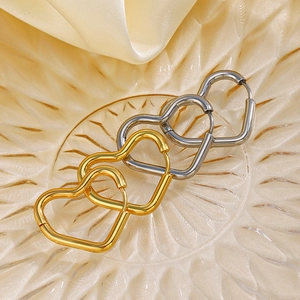 Lot de boucles d'oreilles cœur polies en acier inoxydable doré 18 carats et argent