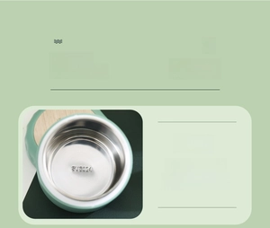 Detail of the food-grade SUS304 stainless steel inner lining of the insulated soup mug
