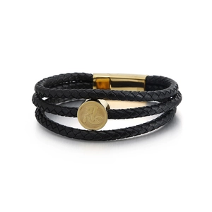 Bracelet multicouche en cuir tressé noir avec breloque en acier doré et fermoir magnétique