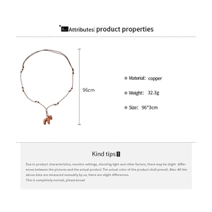 Détails du collier pendentif chien avec dimensions de 96cm et poids de 32g