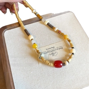Böhmische Achat- und Kokosnussschalen-Halskette mit民族-Charme und Vintage-Stil
