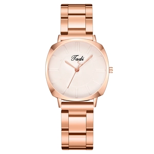 Montre minimaliste pour femme en or rose avec bracelet en métal et cadran Tadi