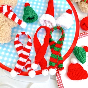 Knitted mini Christmas hats and scarves set for cake DIY and holiday bear decoration