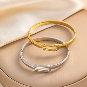 Minimalist Stainless Steel U-Shaped Horseshoe Buckle Bangle Electroplated Smooth Metal Cuff Bracelet Jewelry Gift For Women