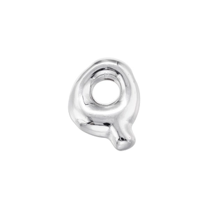 Macro view of a 3D bubble letter Q bead with high-polish silver metallic finish