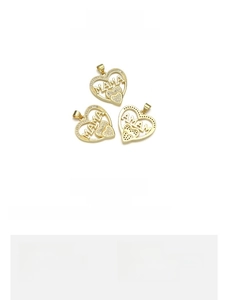 Size chart for 18K gold plated heart pendant with MAMA text and micro-pave setting