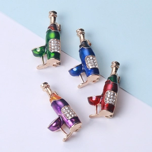 Broche Bouteille de Vin Créative en Alliage Émail Incrustée de Strass Épingle de Revers à la Mode pour Bijoux de Femme