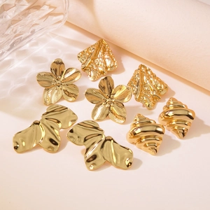 Vintage Flower Geometric Hammered Texture Stud Earrings For Women Stainless Steel Gold Plated Irregular Retro Jewelry