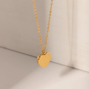 18k gold plated stainless steel heart pendant necklace with fine link chain for women