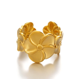 Vintage matte gold floral open ring featuring multiple interconnected five-petal flowers