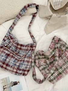 Sacs bandoulière en toile à carreaux tie-dye avec rabat à boutons rétro élégants