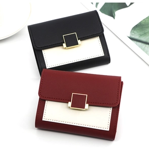 Vue à plat de portefeuilles bicolores en cuir PU avec boucles dorées carrées élégantes