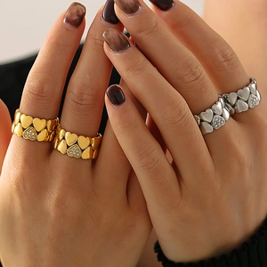 Vintage 18K gold plated stainless steel heart rings with sparkling crystals for women