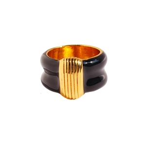 Chic wide black and gold enamel ridge ring featuring a vintage bold aesthetic for women