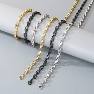S-förmige Edelstahl Halsketten und Armbänder in Gold, Schwarz und Silber für Damen und Herren