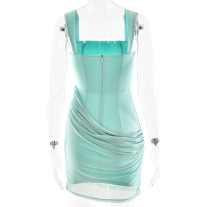 Rückansicht von hellblauem Minikleid mit Reißverschluss und gerafftem Mesh-Detail