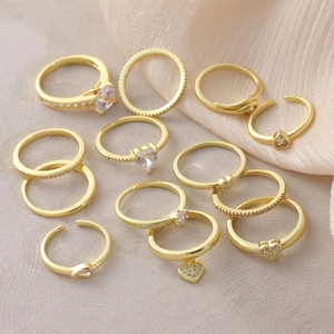 Lot de 11 bagues dorées avec cœurs et zircons micro-incrustés pour femmes élégantes