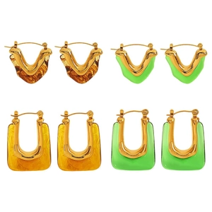 U-shaped gold titanium steel earrings with amber and green resin geometric charms
