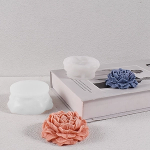 Gedetailleerde pioenroos siliconen mal met bloemzeepjes en verfijnde 3D-textuur details