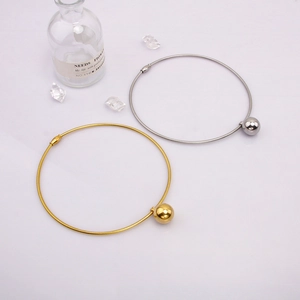 Ras du cou minimaliste à chaîne serpent avec pendentif boule en métal doré et argenté