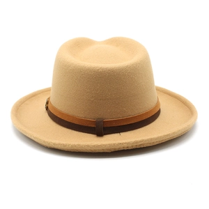 Classic camel wool felt fedora with a two-tone ribbon and decorative metal buckle
