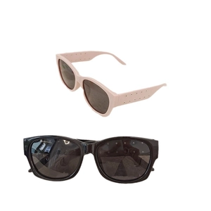 Kids vintage rivet sunglasses in pink and black plastic frames with UV protection