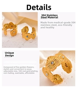 Détails macro d'une bague ajustable en acier inoxydable doré 18K avec fleurs en cristal