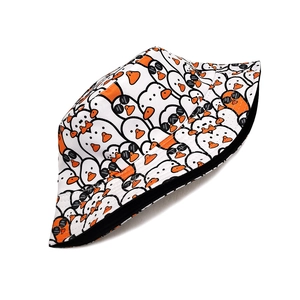 Double-sided bucket hat for women with cute cartoon duck prints and black lining