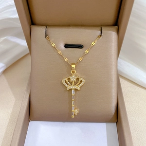 Stainless Steel Chain Copper Crown Key Pendant Necklace With Rhinestone For Women Elegant Wedding Jewelry