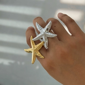 Adjustable stainless steel starfish rings in gold and silver finish for women