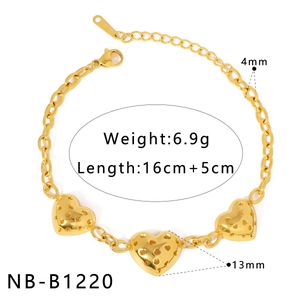 Detailed view of golden heart charms bracelet with dimensions and 16cm plus 5cm length