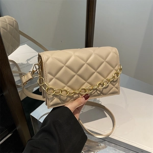 Women Quilted Shoulder Bag PU Leather Rhombus Pattern Chain Decoration Small Square Crossbody Flap Magnetic Closure