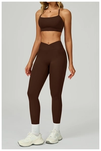 Détails du legging de yoga crossover taille haute et soutien-gorge de sport marron