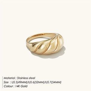 Detailed size chart showing US sizes 5, 6, and 7 for the 14K gold stainless steel ring